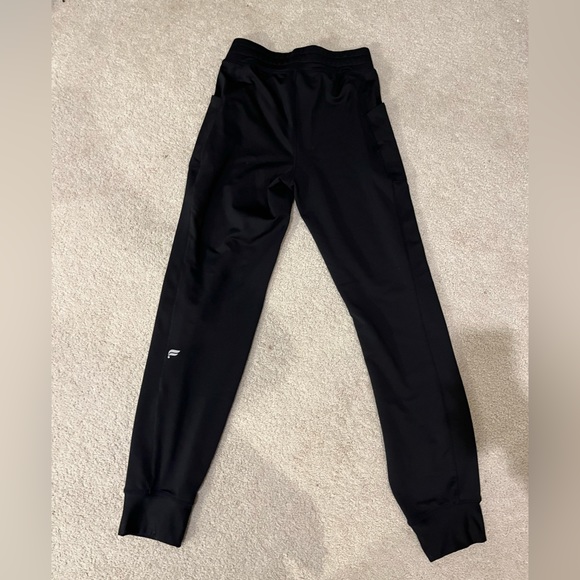 Fabletics Leggings and pant set! - Picture 3 of 14